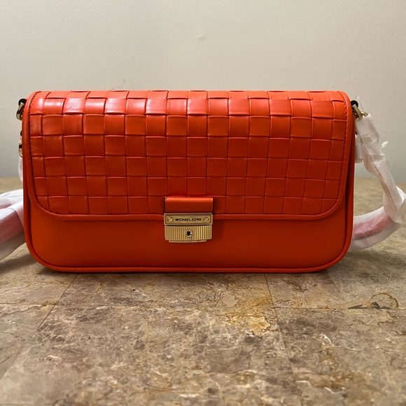 Michael kors bag - Picture 11 of 13